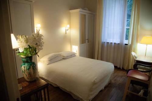 Arc de Triomphe Chic Room