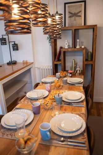 Moderne lumineux centre ville et plage à 5 min Proche place Strasbourg