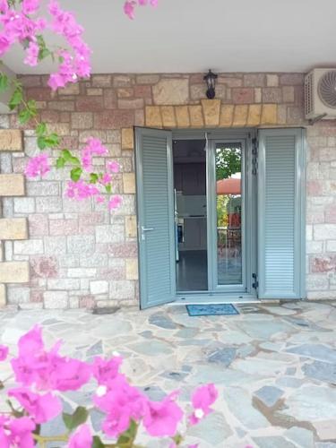 Φωτογραφία από το άλμπουμ του Sofia's summer house στην Κορώνη