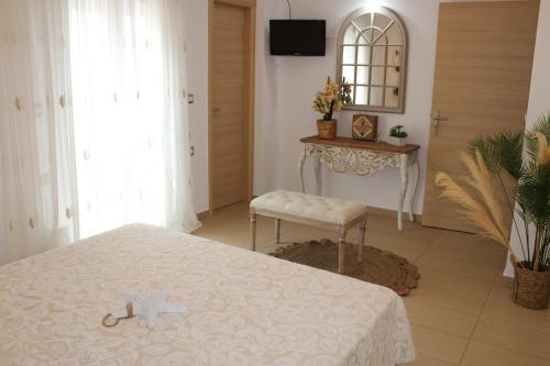 Gallery image of Dreamcatcher Apartments Milos in Pollonia