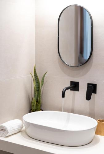 Bilik mandi di Luxury Memories Suites