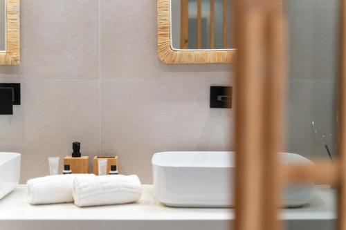 Bilik mandi di Luxury Memories Suites