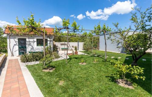 Cozy Apartment In Opuzen With Wifi