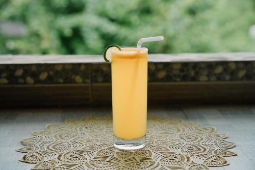 Minuman di Taman Asih Bingin Homestay