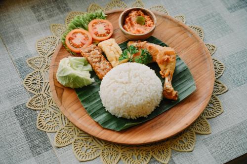 Makanan di atau berdekatan homestay