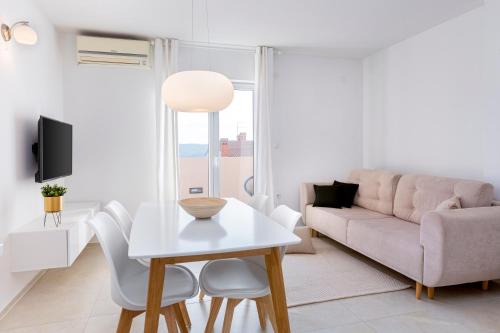 Sunny Apartment Aurora