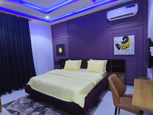 Postel nebo postele na pokoji v ubytování Genesis Grid Homes "Aspen"