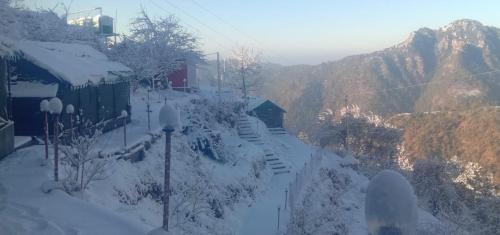 Gallery image of Surkanda Kanatal View Camps - Affordable Camping in Kanatal in Kanatal