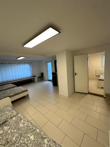 Ένα ή περισσότερα κρεβάτια σε δωμάτιο στο Schöne Apartments im Zentrum von Bottrop BM01 und BM02