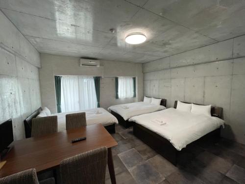 WOLF PACK APARTMENT 32