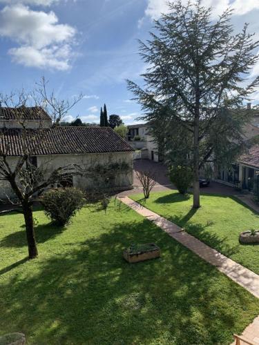 Κήπος έξω από το The Cool Lounge à Coulonges - Charente