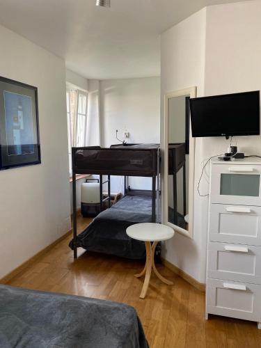 Photo de la galerie de l'établissement Appartement en centre-ville à 100m du port., à Audierne