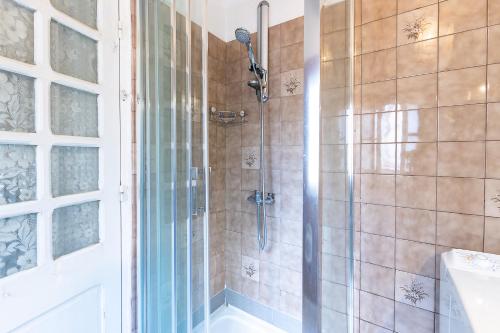 Ένα μπάνιο στο Pieds dans l'eau à Plage des Dames