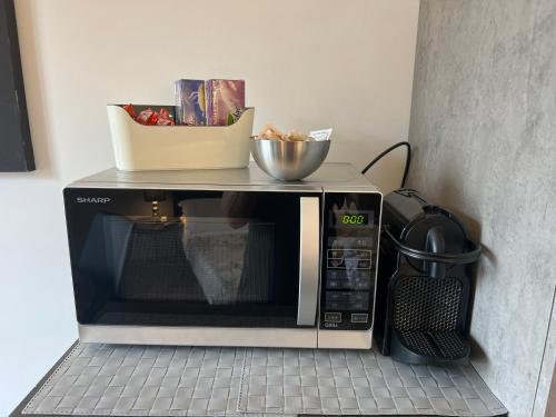 Lepetit3 - AC - Self Check In - Central Station - Airport Shuttle - Balcony - MilanoFlats