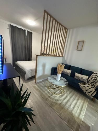 Cosy House à 9 mins RER A et 35 mins de Paris