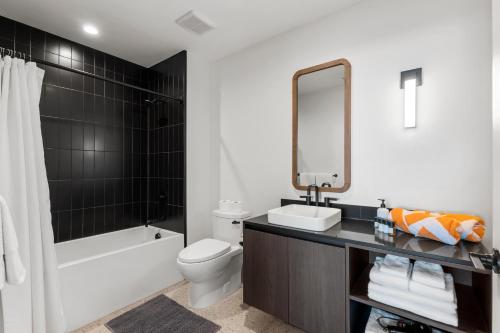 Koupelna v ubytování Austin Condo Hotel