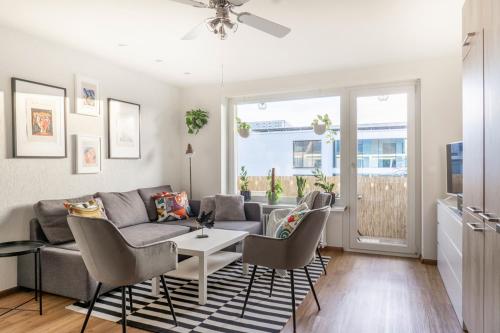 Modern Apartment with Balcony near SBB - Special PICCO PICASSO 53 Apartment, Basel, up to 6 guests