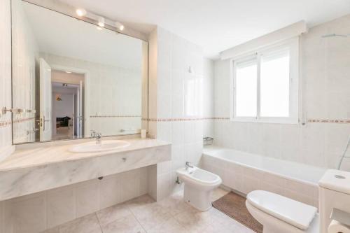 Lorcrisur corner PH apt 3 bedroom beach Marbella