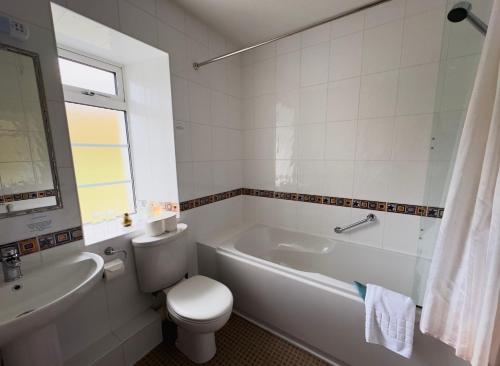 Un baño de Skelwith Bridge Hotel