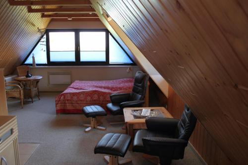 Posezení v ubytování "Fewo-Ulla-02" Ferienwohnung im OG