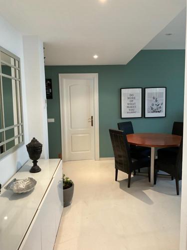 First Line Sea Apartment By Oliva photo 17
