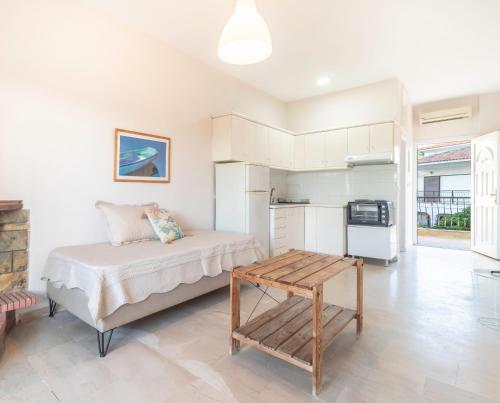 Gallery image of PROPERSTAY 101 - Casa Leonardo Chalkidiki in Polykhrono