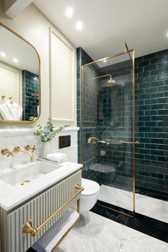 2 Chesham Hotel photo 26