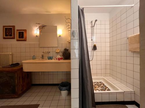 Ένα μπάνιο στο B&B Romantico Palazzo dei Ulivi