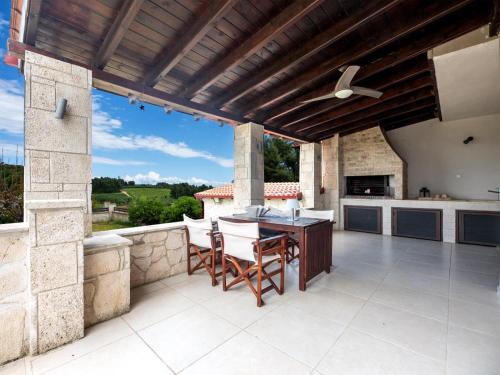 Elani top hill villas