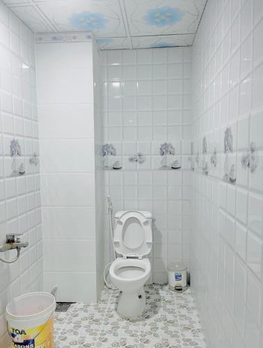 NHÀ NGHỈ NHẬT ANH tesisinde bir banyo