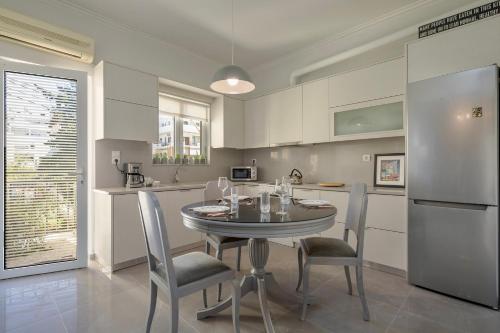 Modern & Spacious Flat - Chania Center - Walk To Sea