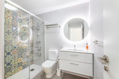 New Chic apartment walk to beach Estepona RDR387