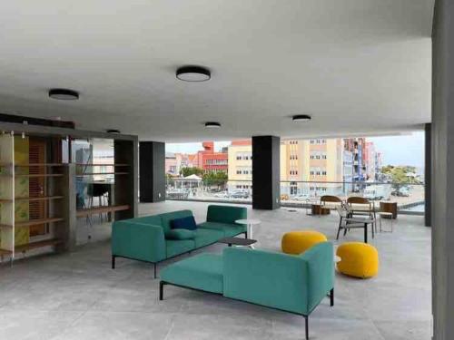 Φωτογραφία από το άλμπουμ του Luxe appartement uitzicht op stad, zee en Handelskade σε Willemstad