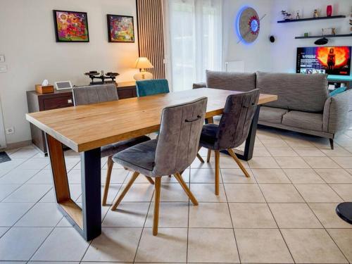 Photo de la galerie de l'établissement L'Orée du bois de Chigny - Maison pour 6 à Disneyland Paris, à Chanteloup-en-Brie