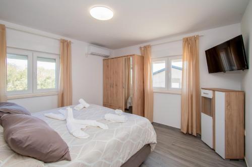 Ferienhaus Ivana mit Jacuzzi in Pula,Istrien - by Istrabook