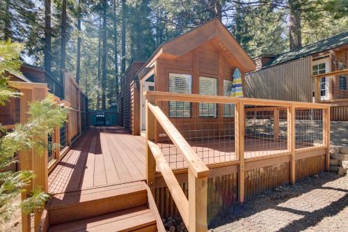 Gallery image of Peaceful Lake Almanor Cabin Fish, Hunt and Hike! in Lake Almanor