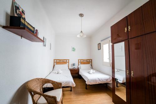 Amplio apartamento en Chamberí by beBalmy