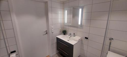 Bilik mandi di Bergen city apartment