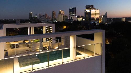 Un balcón o terraza de ZT Coliving and Hotel