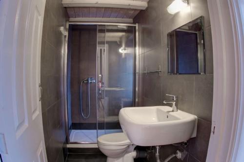 Grace's elegant suite