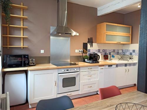AC - Quiet - Le Colibri, Bright Duplex photo 10