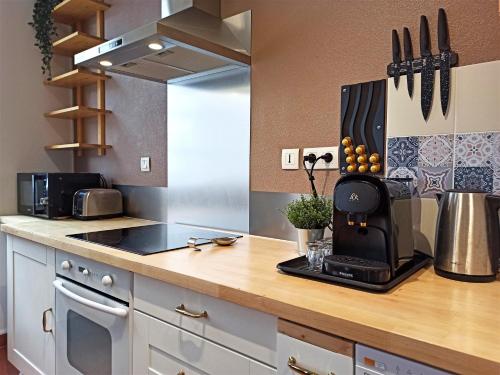 AC - Quiet - Le Colibri, Bright Duplex photo 12