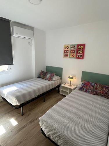 Modern and Bright close to the Station