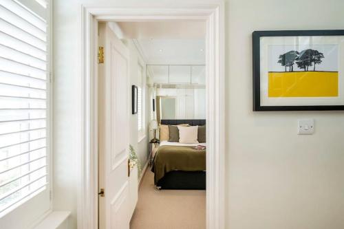Ліжко або ліжка в номері Arcore Premium London Apartments Hyde Park
