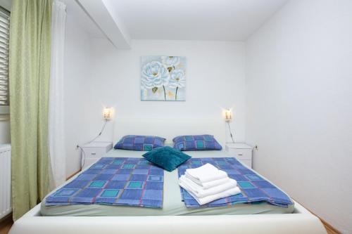 Apartment Rogoznica 17129b