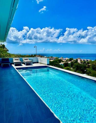 NEW Amazing Villa with Sea Views-Walk to Beach-8 guests-Private Pool