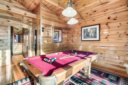 Deja View Serene Mountain Cabin for a Family Get-away with a Hot tub Sauna Fire pit that is Pet Friendly photo 42