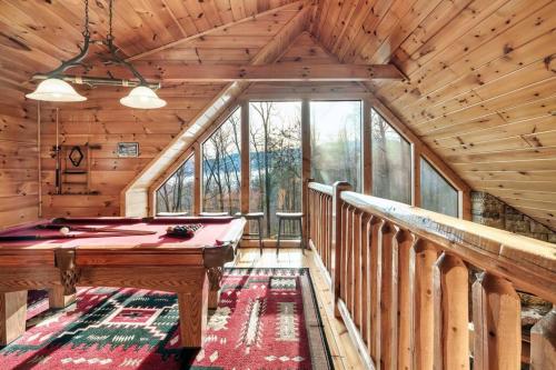 Deja View Serene Mountain Cabin for a Family Get-away with a Hot tub Sauna Fire pit that is Pet Friendly photo 15