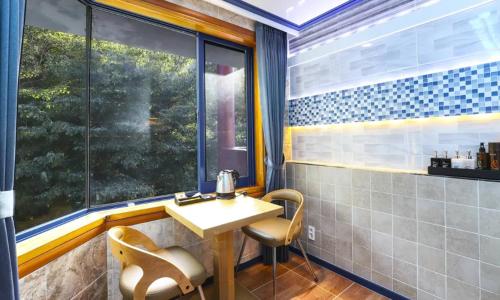 Fotografie z fotogalerie ubytování Hotel Eat Dot Com Alpeuseu Oncheon v destinaci Ulsan