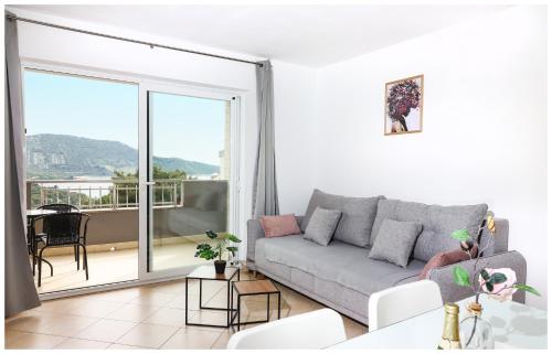 Nespecifikovaný výhled na hory nebo výhled na hory při pohledu z apartmánu